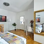 Appartement Urban Nest Radziwillowska 12 *