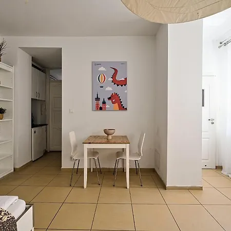 Urban Nest Radziwiłłowska 12 *