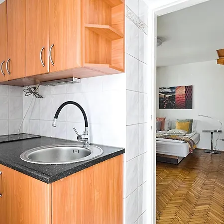 Urban Nest Radziwiłłowska 12 *